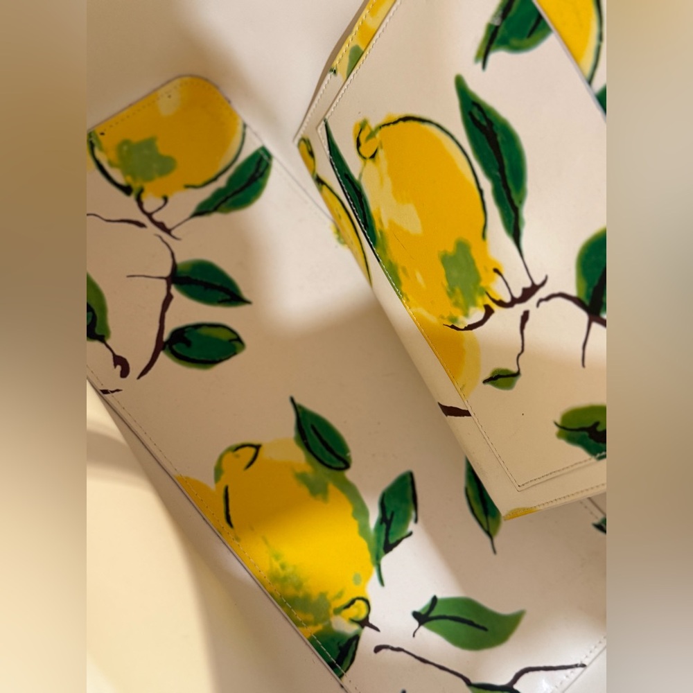 🌿♠️RARE🍋Kate Spade Lemon tote 🍋♠️🌿 - Picture 10 of 16